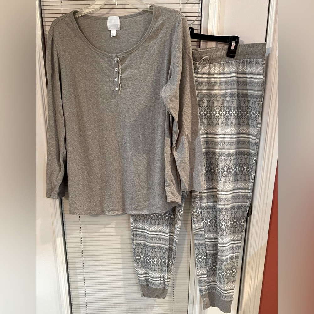 db Sunday Women’s Pajama/Lounging Outfit   Size 1X